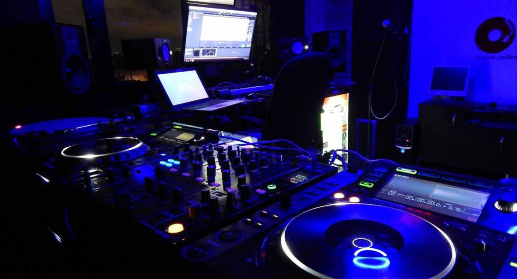 En tiempos de contingencia Reconecta2 se convierte en el hogar de Dj´s